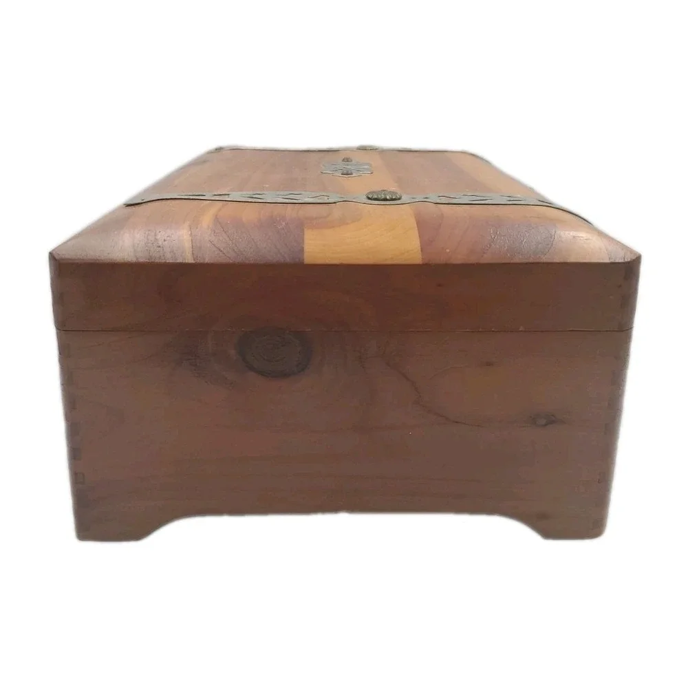 Vintage McGraw Box Co. Cedar Wood Keepsake Box Chest w/ Metal Accents 12